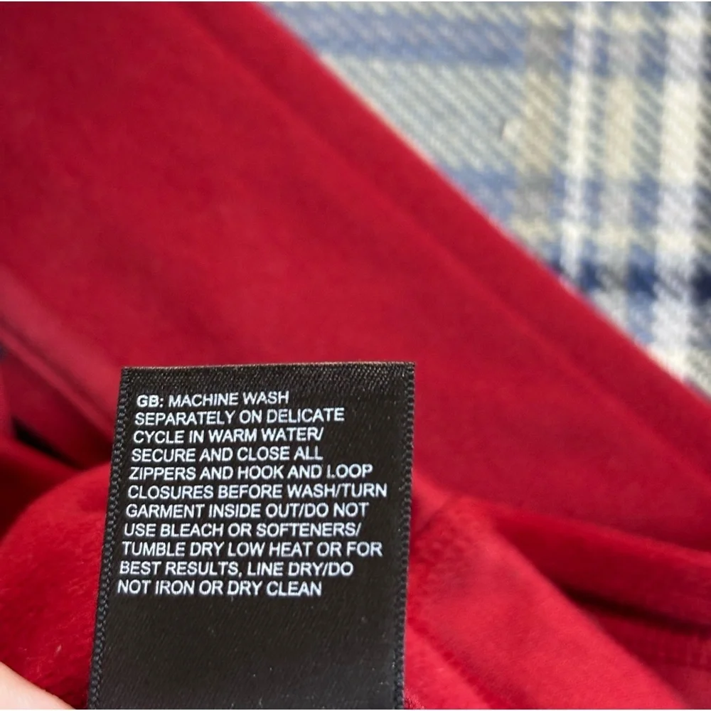 The North Face Quarter Zip Sz. Medium War Patch